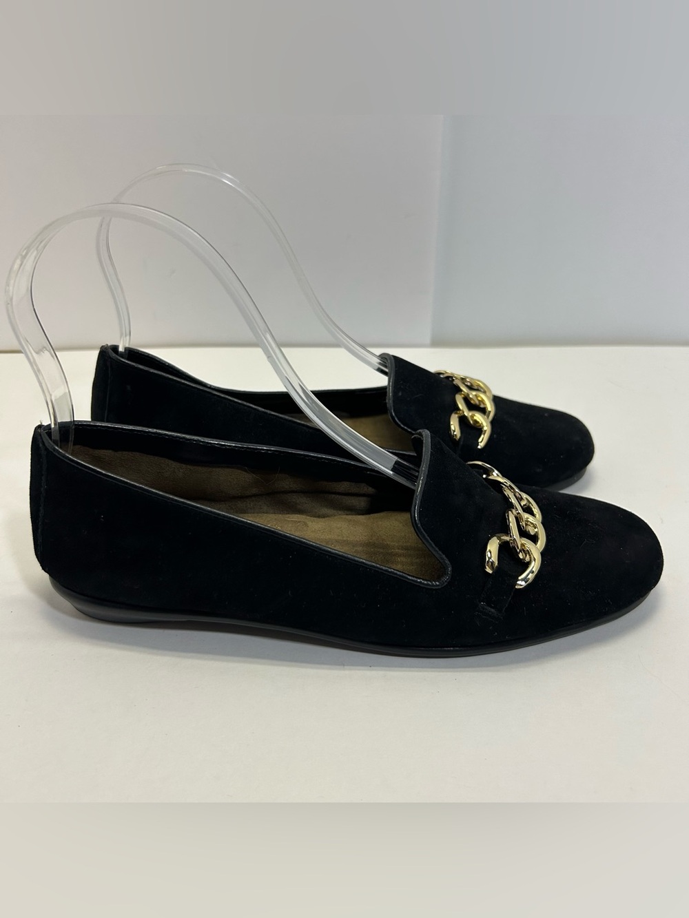 Aerosoles Beta Ray size 6.5 Black Suede Women's Loafers Flats Gold Chain